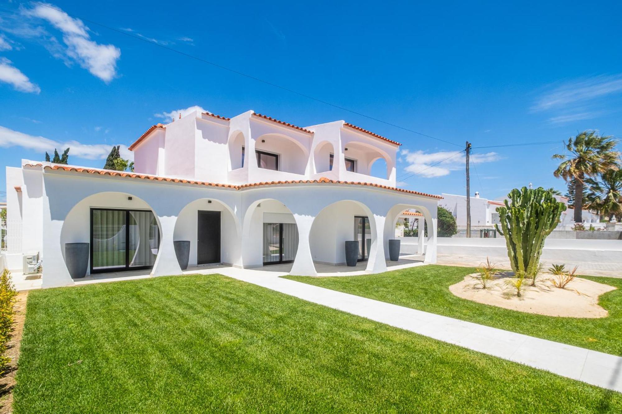 Vakantiehuis Veiga - Luxury Modern Design With Large Beautiful Garden Albufeira