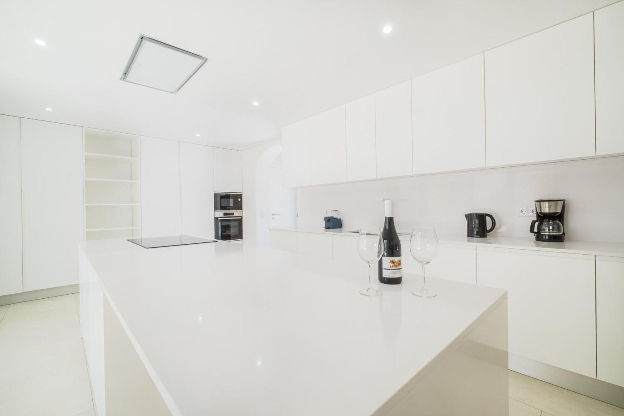 Vakantiehuis Veiga - Luxury Modern Design With Large Beautiful Garden *
