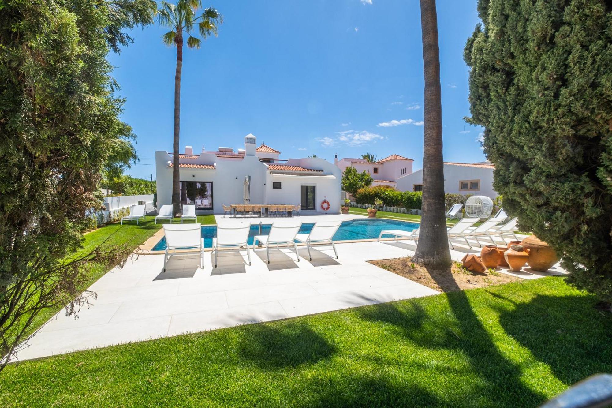 Veiga - Luxury Modern Design With Large Beautiful Garden * Albufeira