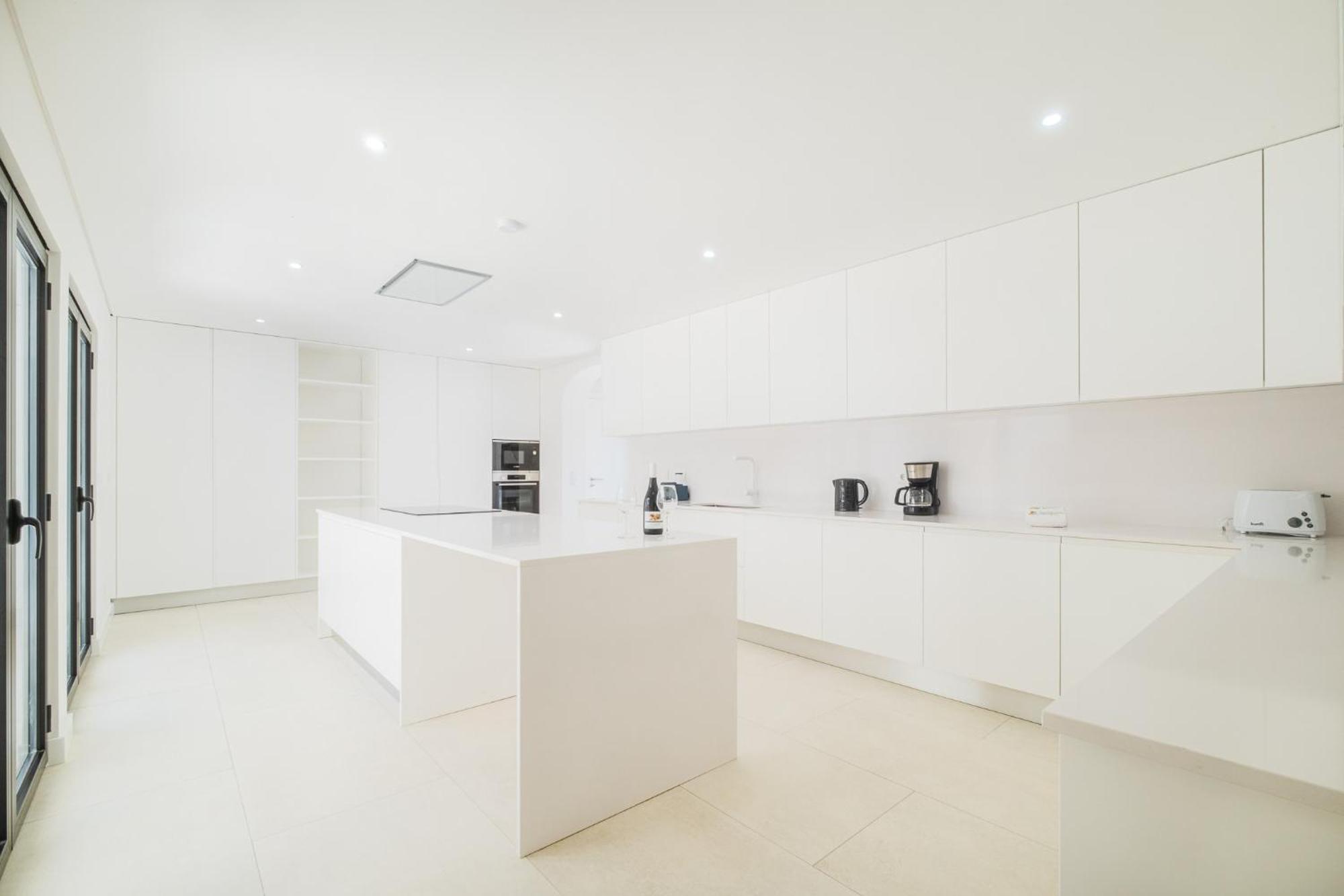 Veiga - Luxury Modern Design With Large Beautiful Garden Vakantiehuis Albufeira