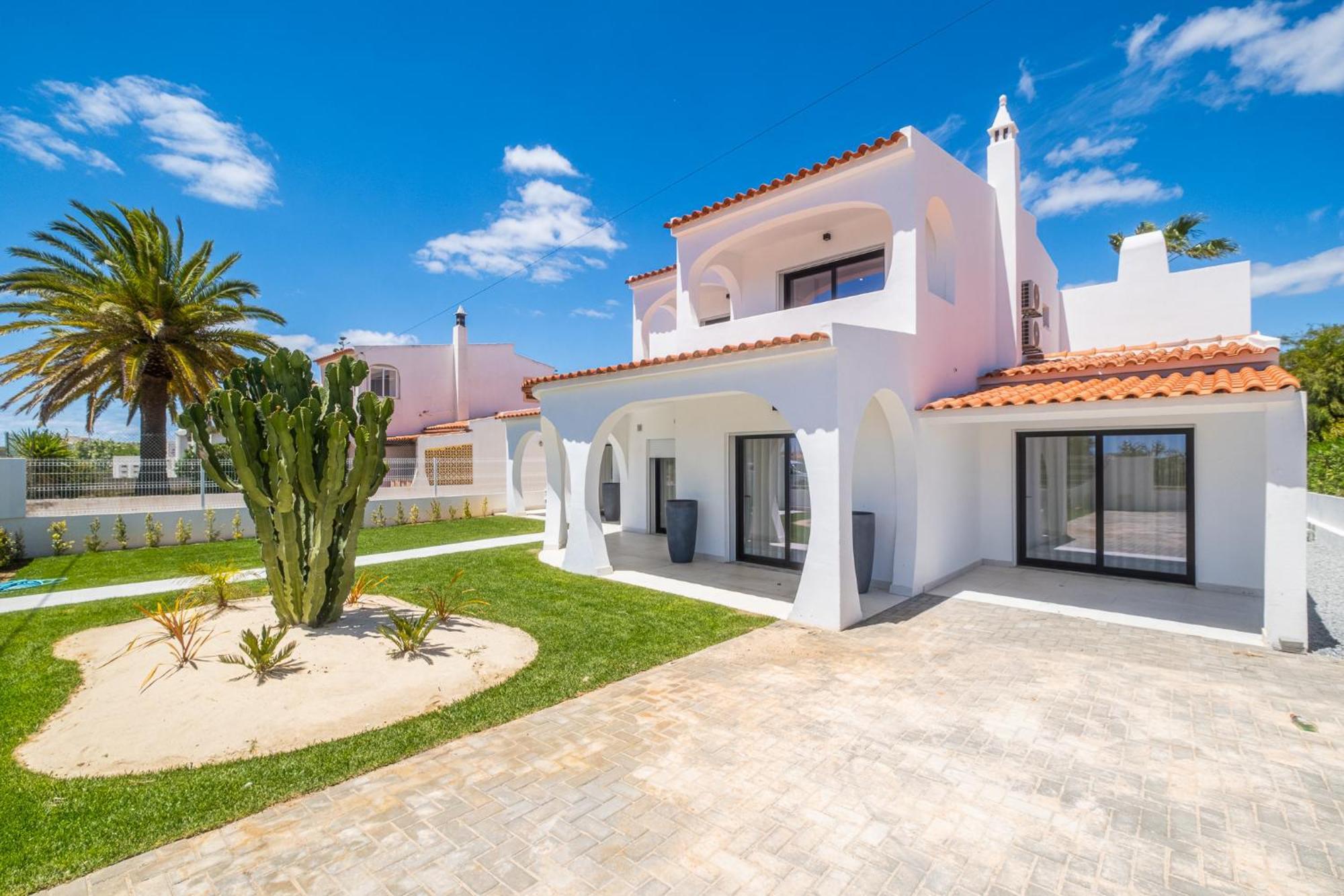Veiga - Luxury Modern Design With Large Beautiful Garden * Albufeira